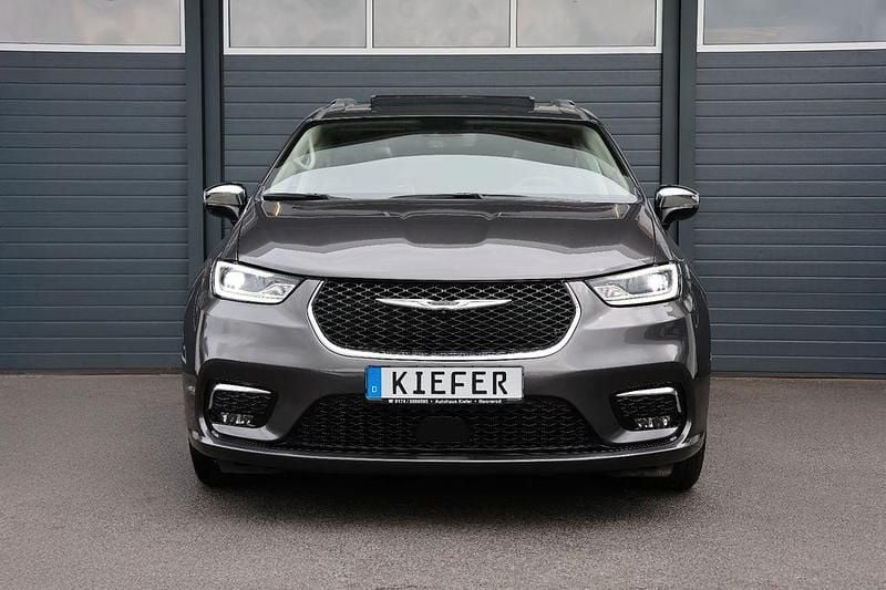 Gebraucht Chrysler Pacifica Limited 291 PS (214 kW) 2023 Grau SUV