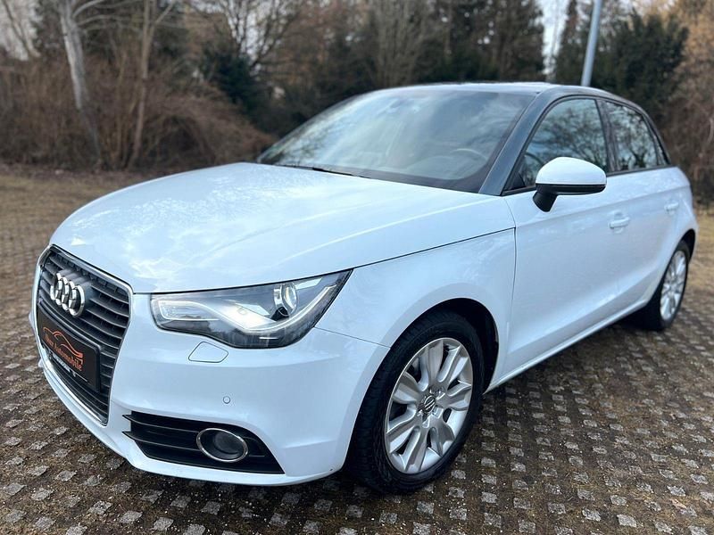Gebraucht Audi A1 Sportback Ambition 105 PS (77 kW) 2012 Weiß Kleinwagen