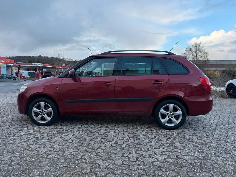 Gebraucht Skoda Fabia 105 PS (77 kW) 2008 Rot Kombi