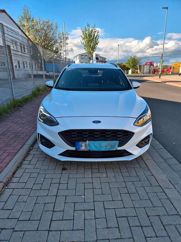 Usado Ford Focus ST-Line 150 CV (110 kW) 2021 Blanco Familiar
