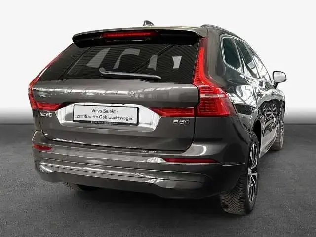 Gebraucht Volvo XC60 Core 250 PS (183 kW) 2024 Grau SUV