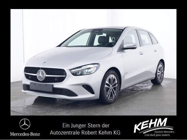 Iridiumsilber (metallic) Gebraucht 2023 Mercedes B200 Advanced Van / Kleinbus | 29.190 € (Guter Preis) - Bild 1/4