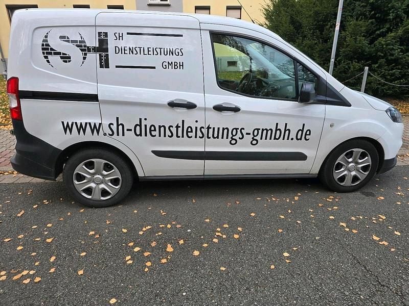 Weiß Gebraucht 2021 Ford Courier Van / Kleinbus | 10.000 € - Bild 1/4