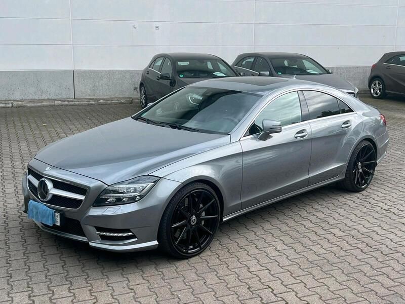 Grau Gebraucht 2012 Mercedes CLS500 AMG Coupé | 30.999 € (Etwas zu teuer) - Bild 1/4