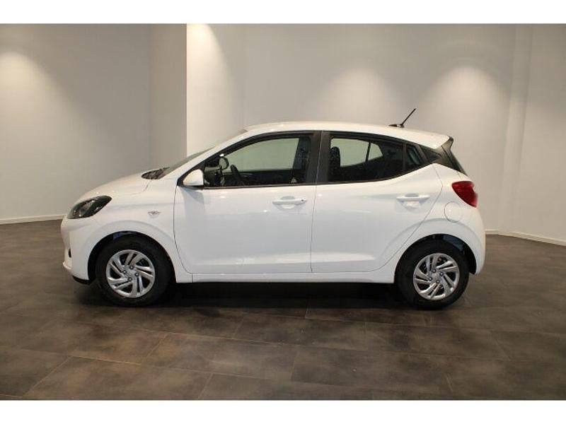 Gebraucht Hyundai i10 Select 63 PS (46 kW) 2024 Weiss Kleinwagen