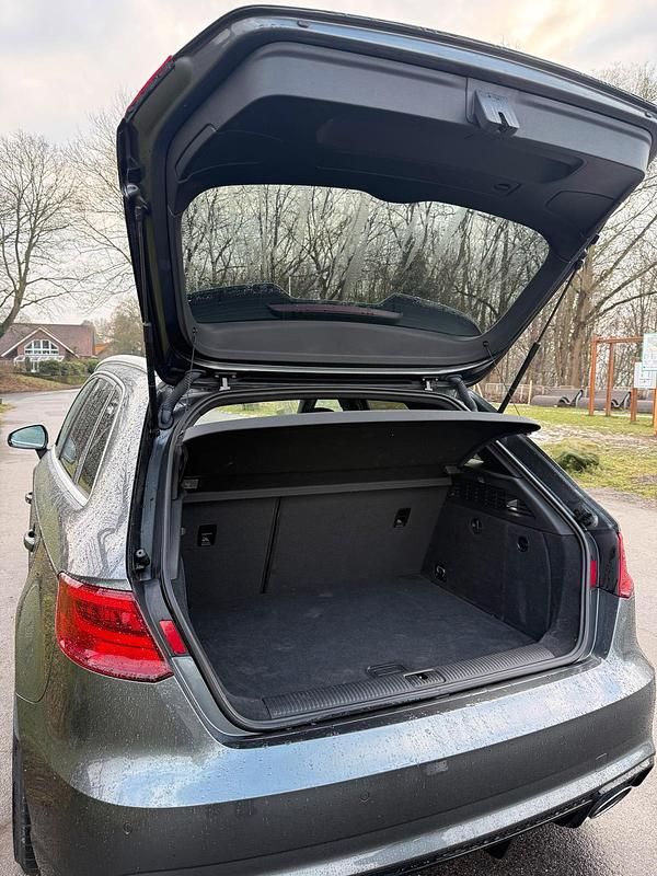 Gebraucht Audi RS3 Sportback Performance 367 PS (269 kW) 2016 Grau Kleinwagen