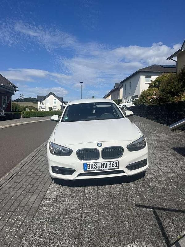 Gebraucht BMW 116 M Sport 109 PS (80 kW) 2015 Weiß Kleinwagen