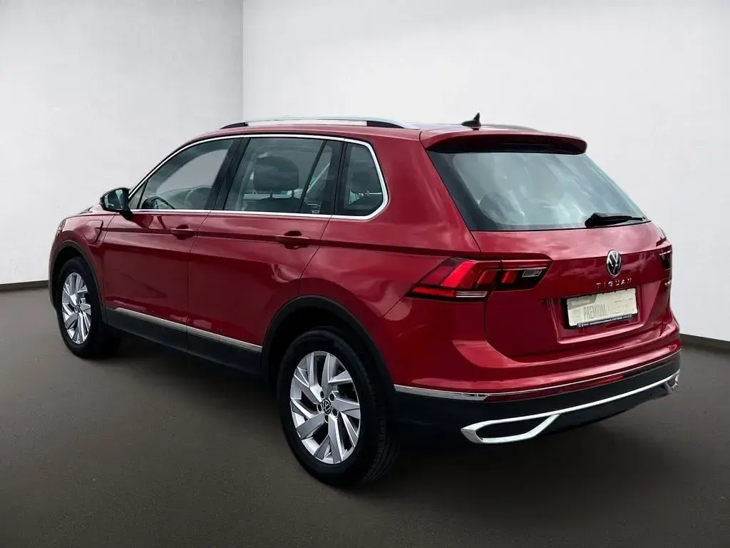 Usata VW Tiguan Elegance 150 CV (110 kW) 2021 Rosso SUV