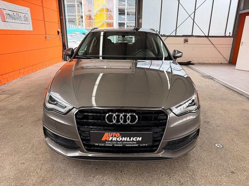 Second-hand Audi A3 S-Line 150 CP (110 kW) 2015 Gri Berlinǎ