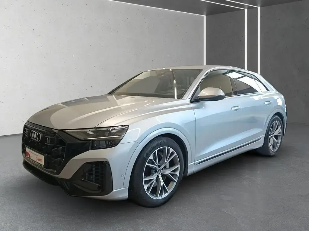 Gebraucht Audi Q8 Business 394 PS (289 kW) 2025 Satellitsilber metallic SUV