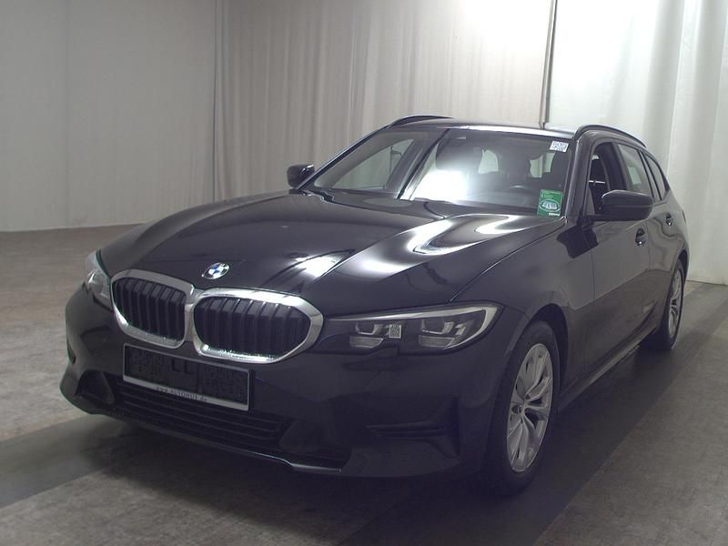 Gebraucht BMW 318 Advantage 150 PS (110 kW) 2021 Schwarz Kombi