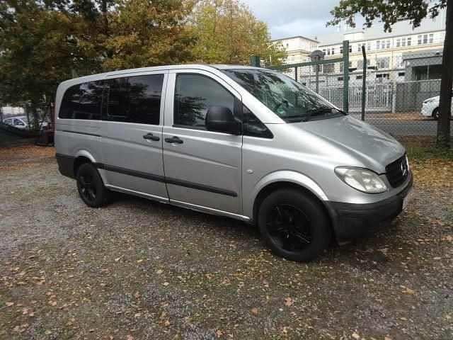 Gebraucht Mercedes Vito 150 PS (110 kW) 2005 Silber Van