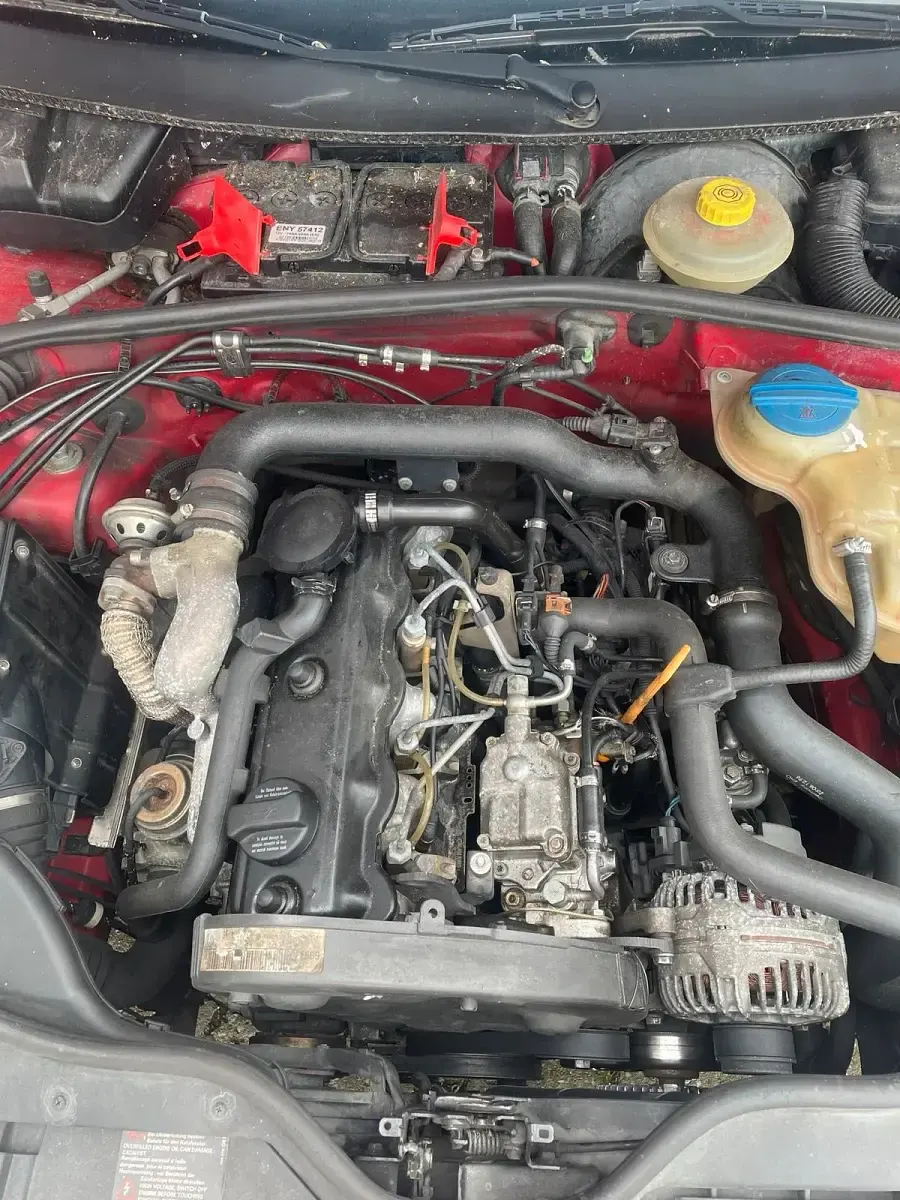 Gebraucht VW Passat 110 PS (80 kW) 1998 Rot Kombi