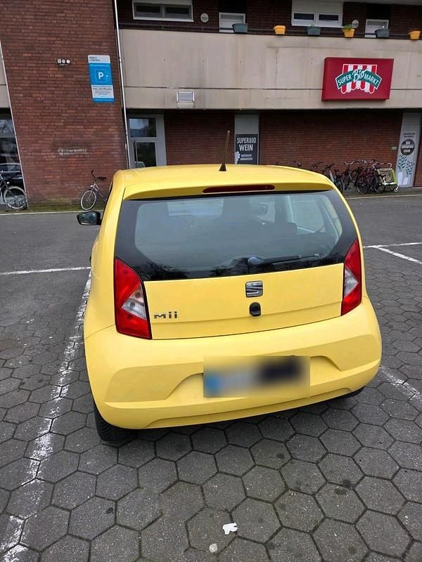 Gebraucht Seat Mii 60 PS (44 kW) 2015 Gelb Kleinwagen