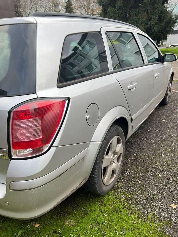 Gebraucht Opel Astra 105 PS (77 kW) 2006 Grau Kombi