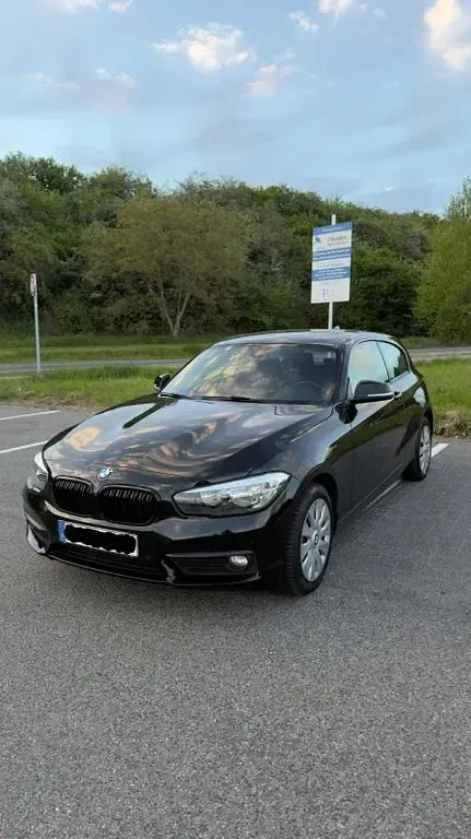 Gebraucht BMW 116 Advantage 116 PS (85 kW) 2017 Schwarz Kleinwagen