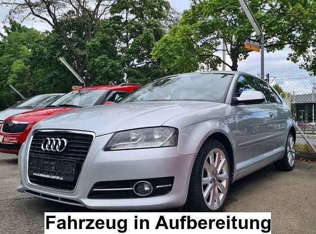 Silber Gebraucht 2011 Audi A3 Ambition Limousine | 4.985 € (Guter Preis) - Bild 1/1