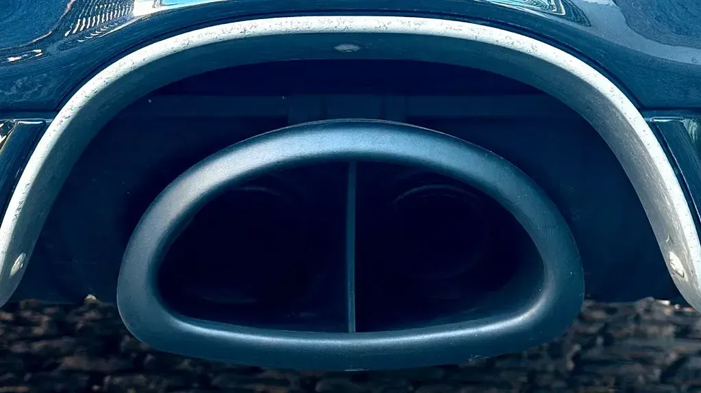Begagnad Porsche Boxster 228 HK (167 kW) 2004 Svart Cab