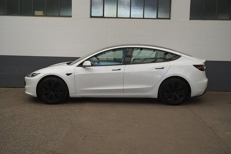 Occasion Tesla Model 3 Standard Range 208 kW (283 ch) 2024 Blanc Berline