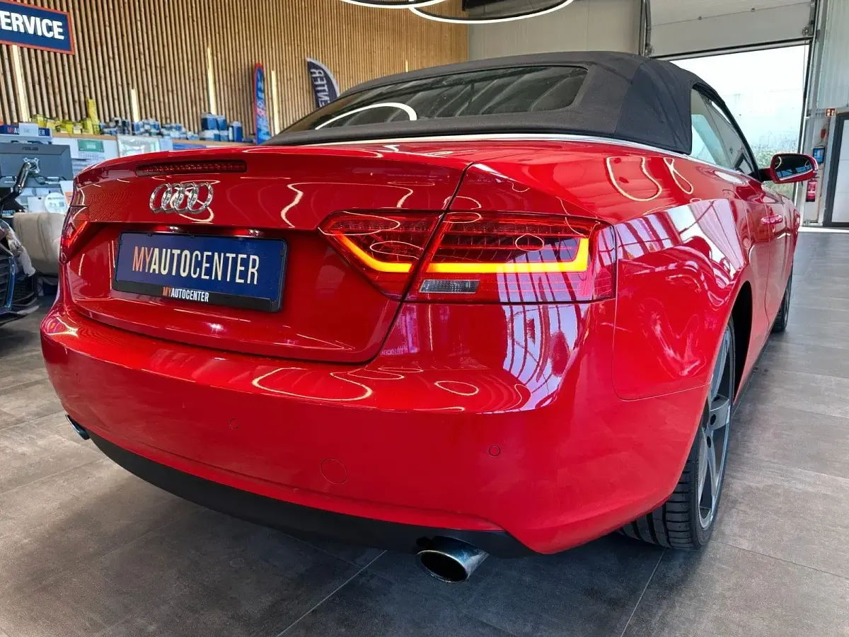Gebraucht Audi A5 Cabriolet Ambiente 224 PS (164 kW) 2013 Rot Cabrio