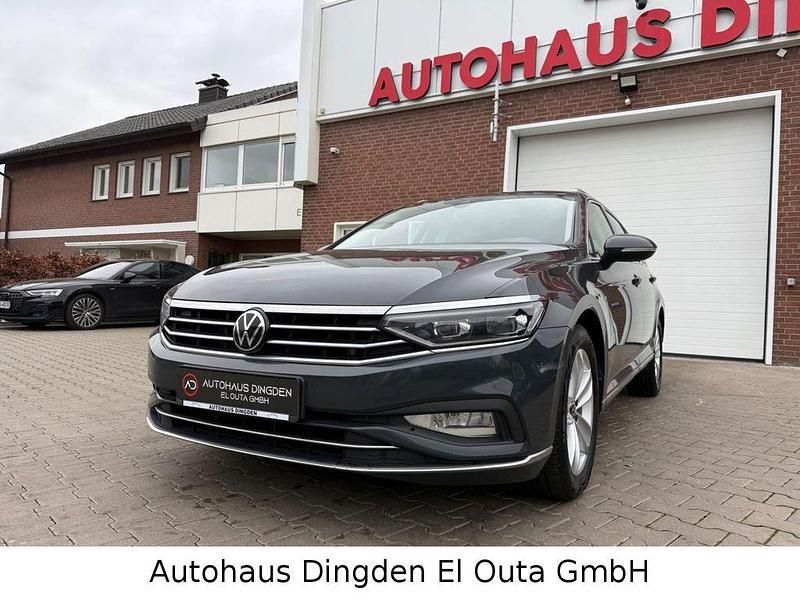Grau Gebraucht 2020 VW Passat Elegance Kombi | 14.950 € (Teuer) - Bild 1/4