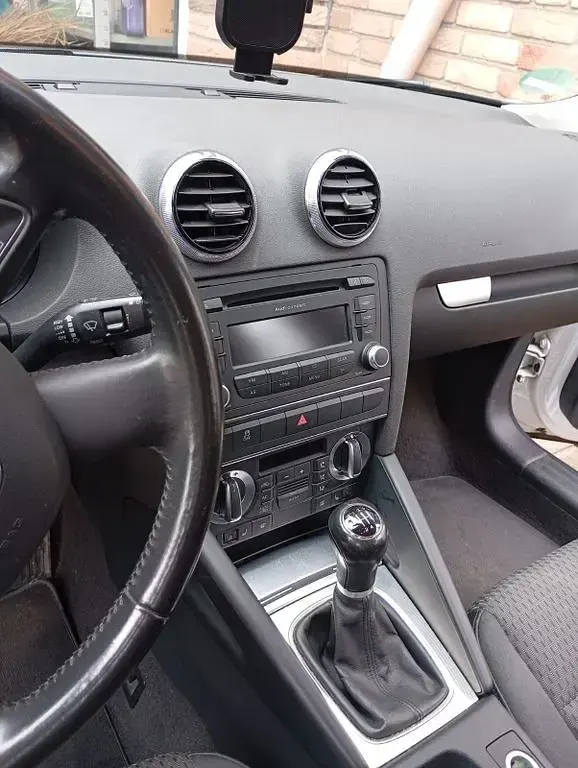 Gebraucht Audi A3 Attraction 125 PS (91 kW) 2012 Weiß Kleinwagen