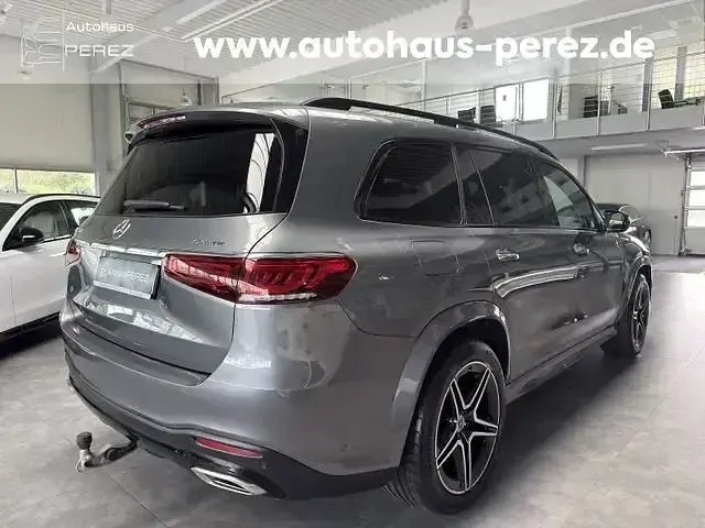 Gebraucht Mercedes GLS580 AMG 489 PS (359 kW) 2023 Grau SUV