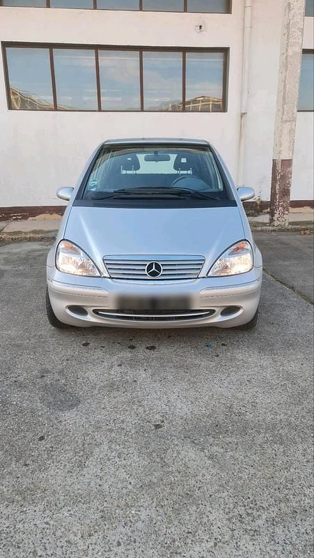 Silber Gebraucht 2001 Mercedes A160 Limousine | 1.400 € (Fairer Preis) - Bild 1/4