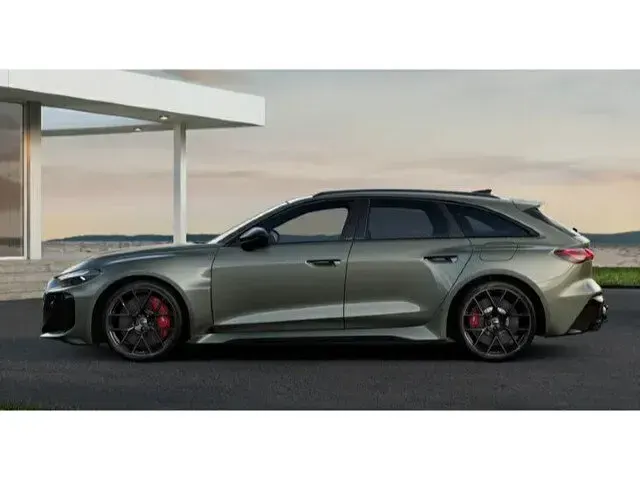 Neu Audi RS5 Ambiente 639 PS (469 kW) 2026 Bedfordgrün metallic (metallic) Kombi