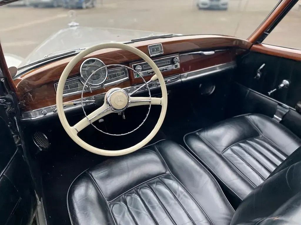 Gebraucht Mercedes 300 150 PS (110 kW) 1954 Silber Cabrio