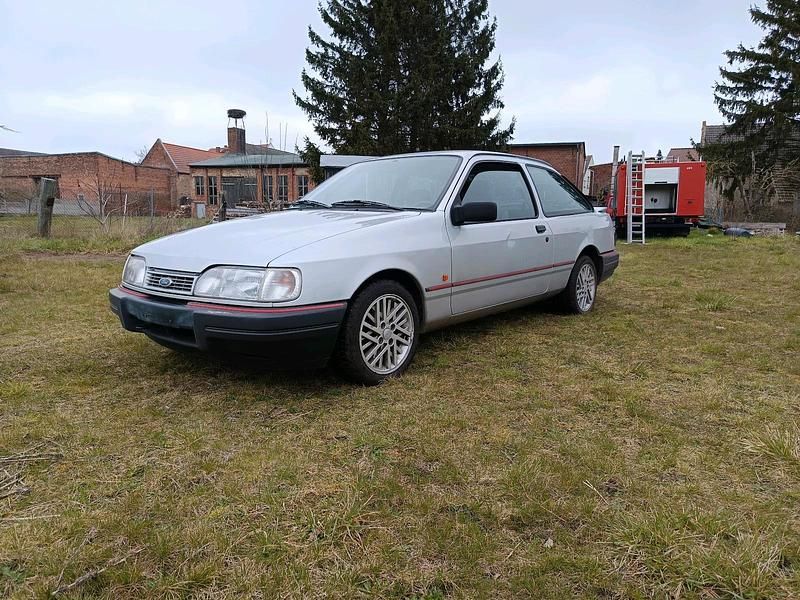 Gebraucht Ford Sierra 120 PS (88 kW) 1990 Silber Coupé
