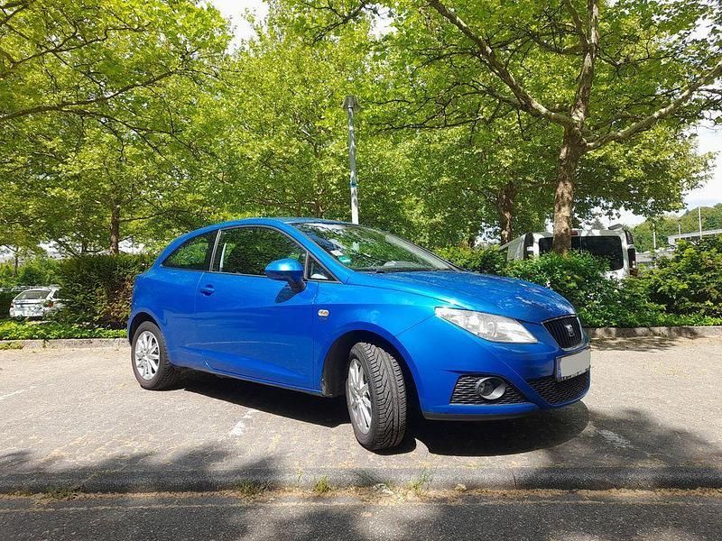 Blau Gebraucht 2011 Seat Ibiza SC Style Kleinwagen | 5.000 € (Fairer Preis) - Bild 1/4