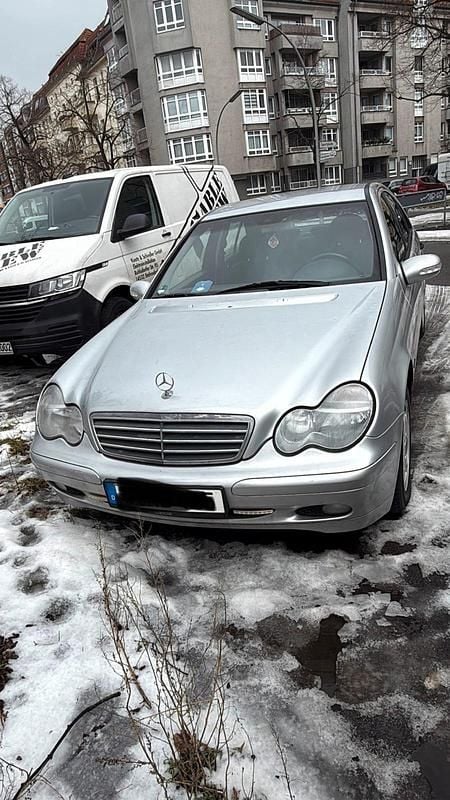Gebraucht Mercedes C180 129 PS (94 kW) 2000 Silber Limousine