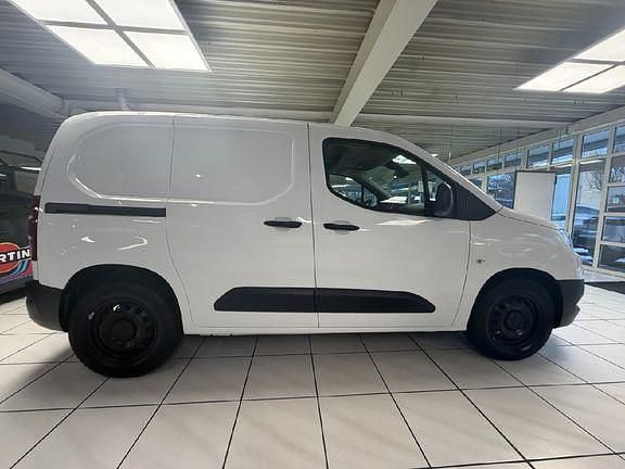 Gebraucht Toyota Proace City City 102 PS (75 kW) 2020 Schaumweiß Van / Kleinbus
