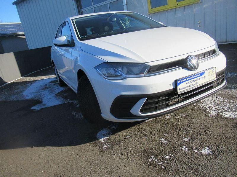 Gebraucht VW Polo 95 PS (69 kW) 2022 Weiß Limousine