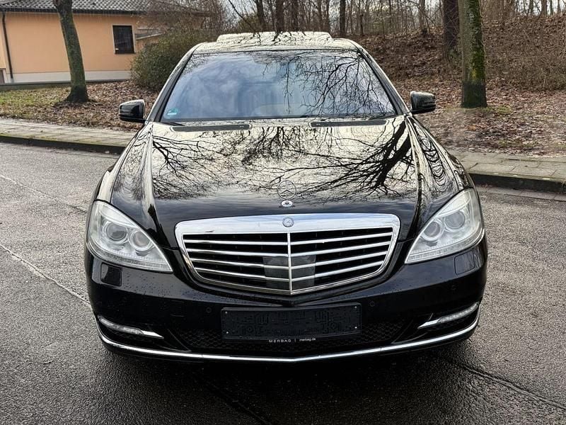 Gebraucht Mercedes S500 435 PS (319 kW) 2011 Schwarz Limousine