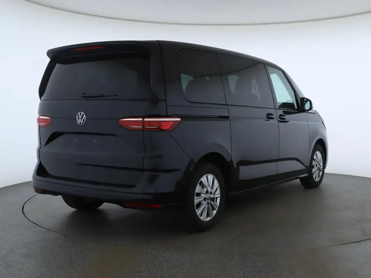 Używany VW Multivan Life 150 KM (110 kW) 2025 Minivan