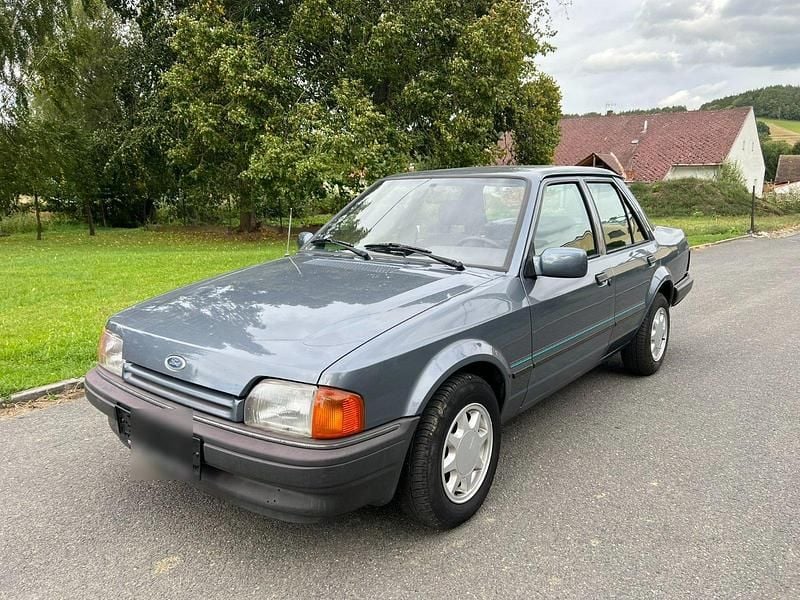Gebraucht 1988 Ford Orion Limousine | 5.500 € - Bild 1/4