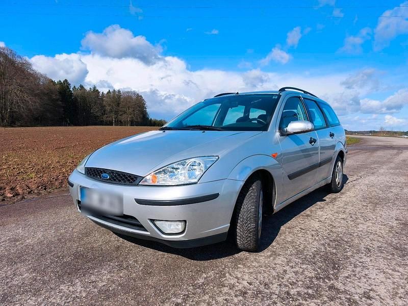 Gebraucht Ford Focus 100 PS (73 kW) 2002 Silber Kombi