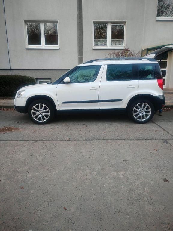 Gebraucht Skoda Yeti Ambition 185 PS (136 kW) 2011 Weiß SUV