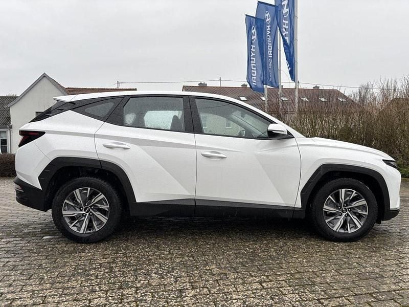 Gebraucht Hyundai Tucson 150 PS (110 kW) 2024 Serenity white SUV