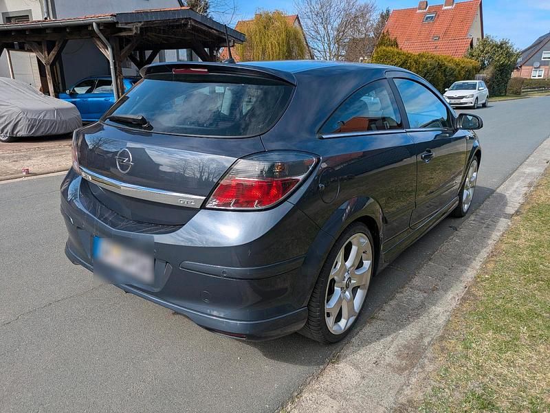 Gebraucht Opel Astra GTC OPC 140 PS (102 kW) 2009 Blau Coupé