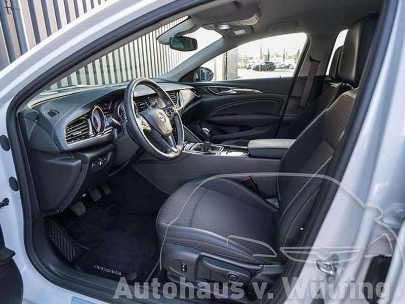 Gebraucht Opel Insignia Innovation 170 PS (125 kW) 2018 Weiß Kleinwagen