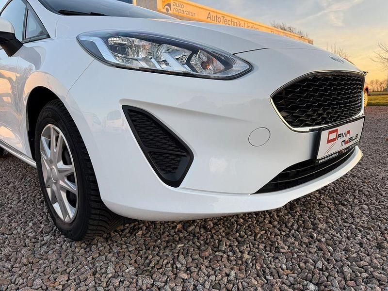 Gebraucht Ford Fiesta Trend 75 PS (55 kW) 2020 Weiß Kleinwagen