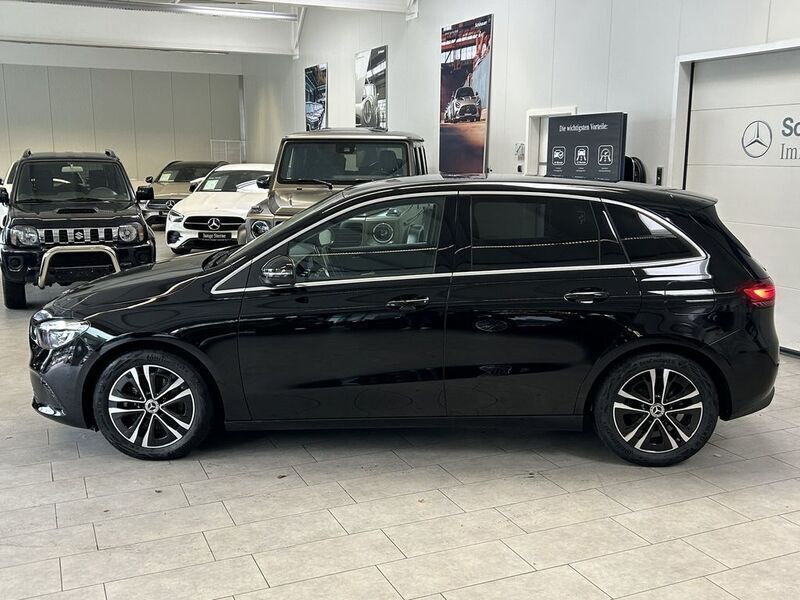 Gebraucht Mercedes B200 Progressive 150 PS (110 kW) 2023 Andere farbe Van / Kleinbus
