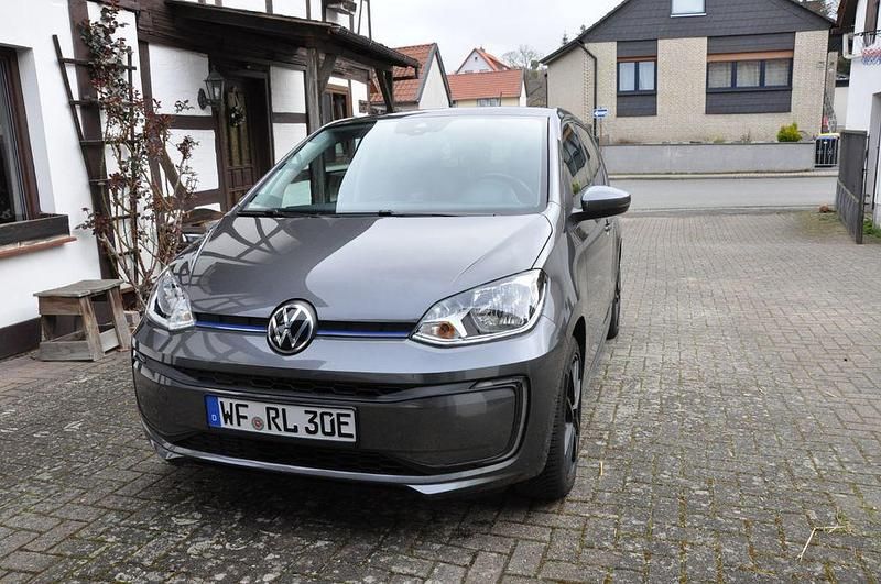 Brugt VW e-up! Edition 61 kW (83 HK) 2023 Grå Hatchback