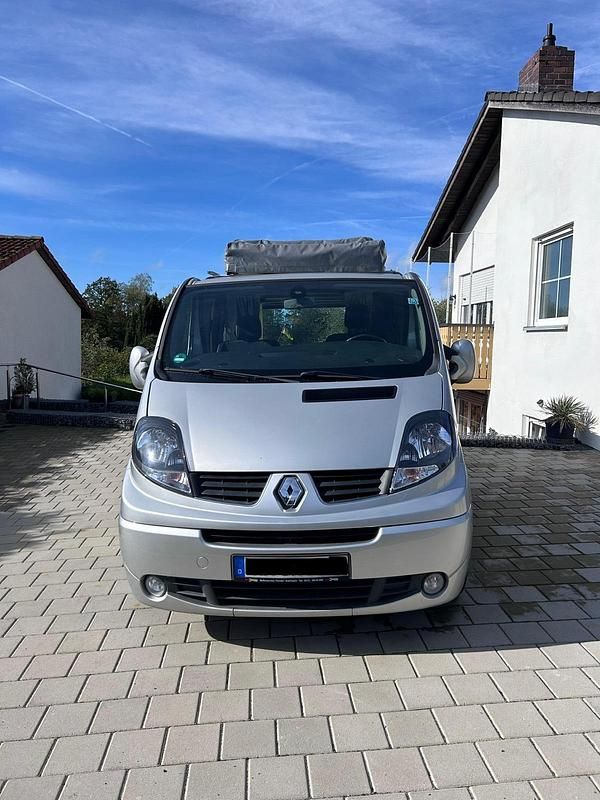 Gebraucht Renault Trafic 145 PS (106 kW) 2008 Silber Van / Kleinbus
