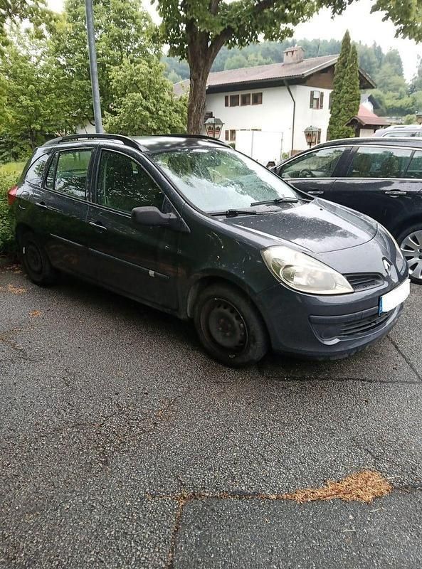 Grau Gebraucht 2008 Renault Clio II Authentique Limousine | 1.800 € (Guter Preis) - Bild 1/4