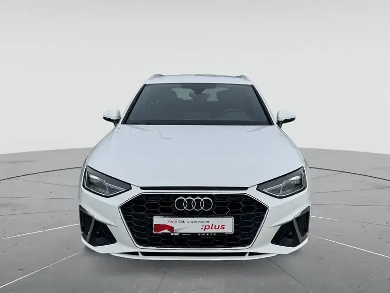 Gebraucht Audi A4 S-Line 204 PS (150 kW) 2023 Ibisweiß Kombi