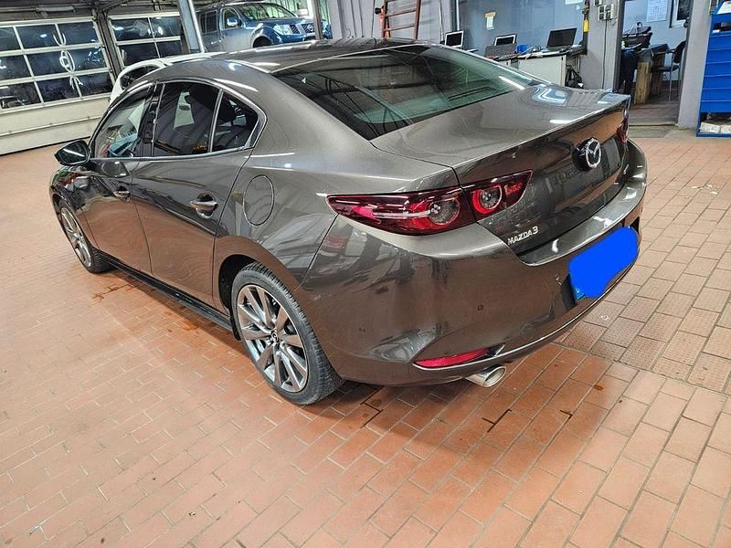 Gebraucht Mazda 3 Exclusive-Line 186 PS (136 kW) 2020 Braun Limousine